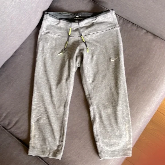 Nike Women’s Dri-Fit Running Leggings Capri - Picture 3 of 4